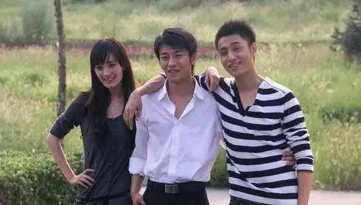 荣信达太子爷林雨申:半路出家却被亲妈干妈捧20年,中年才走红|周迅