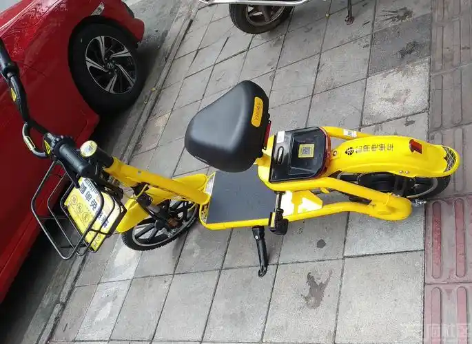 黄色的啥共享电动车进富顺了