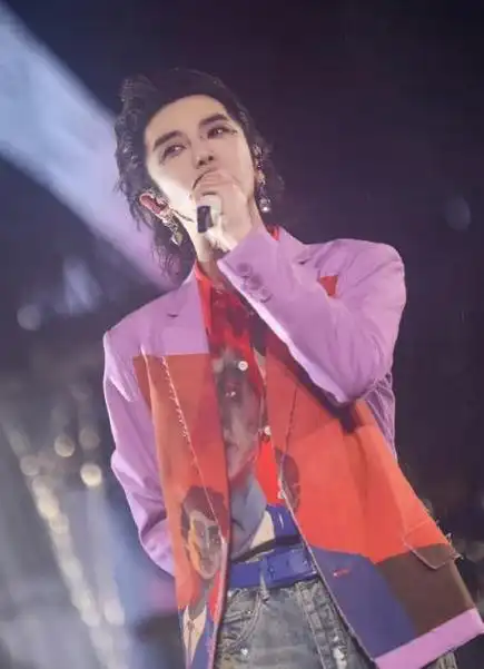 华晨宇官宣喜讯引全网沸腾期待已久的日子终于来临