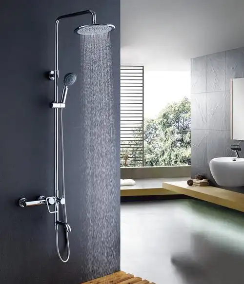 淋浴房里次要的花洒该如何去选购呢