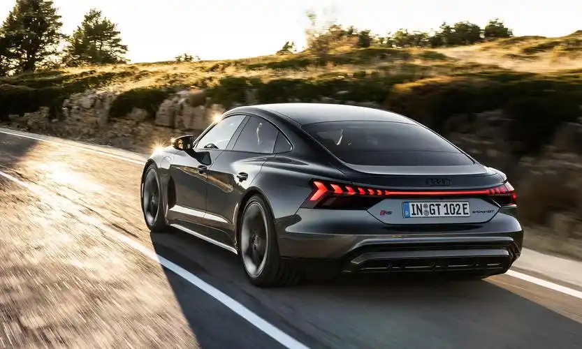 钢铁侠同款奥迪rsetrongt正式引进中国市场即将预售