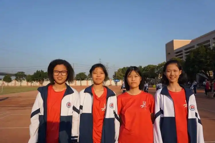 28届鱼窝头中学校运会