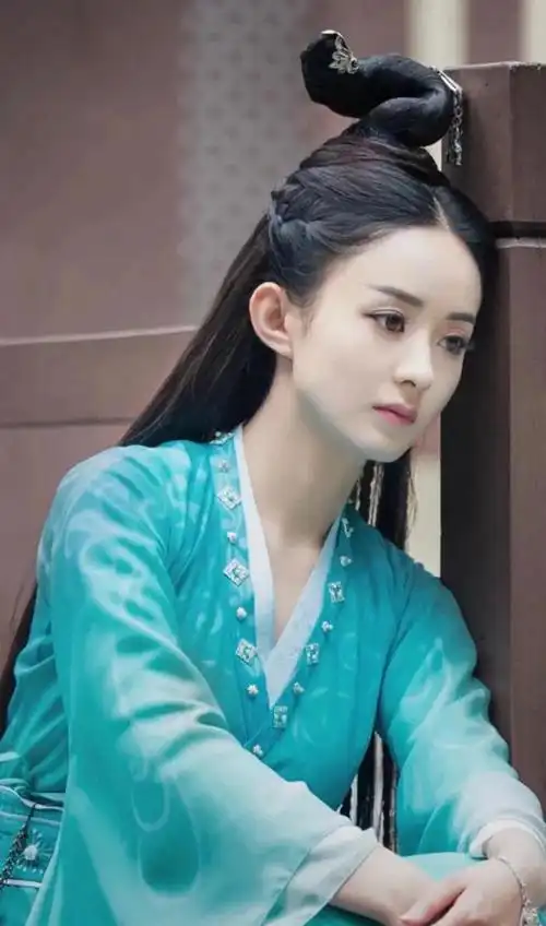 赵丽颖1936岁颜值变化从可爱到霸气不整容真的可以美很久