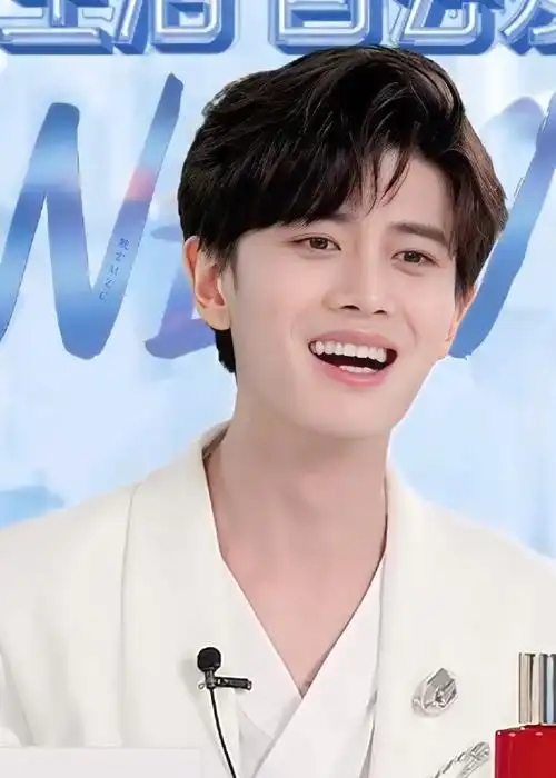 直播 12p白马王子我来了任嘉伦笑起来真好看@任嘉伦allen