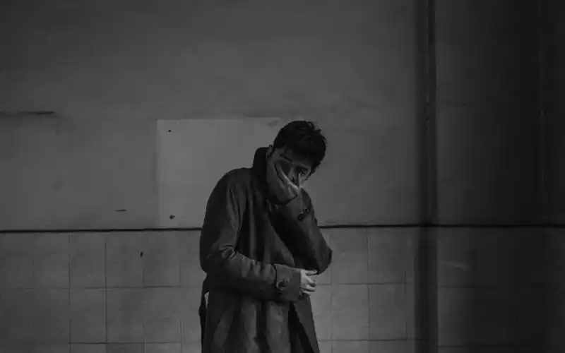 胡歌黑白气质大片桌面壁纸