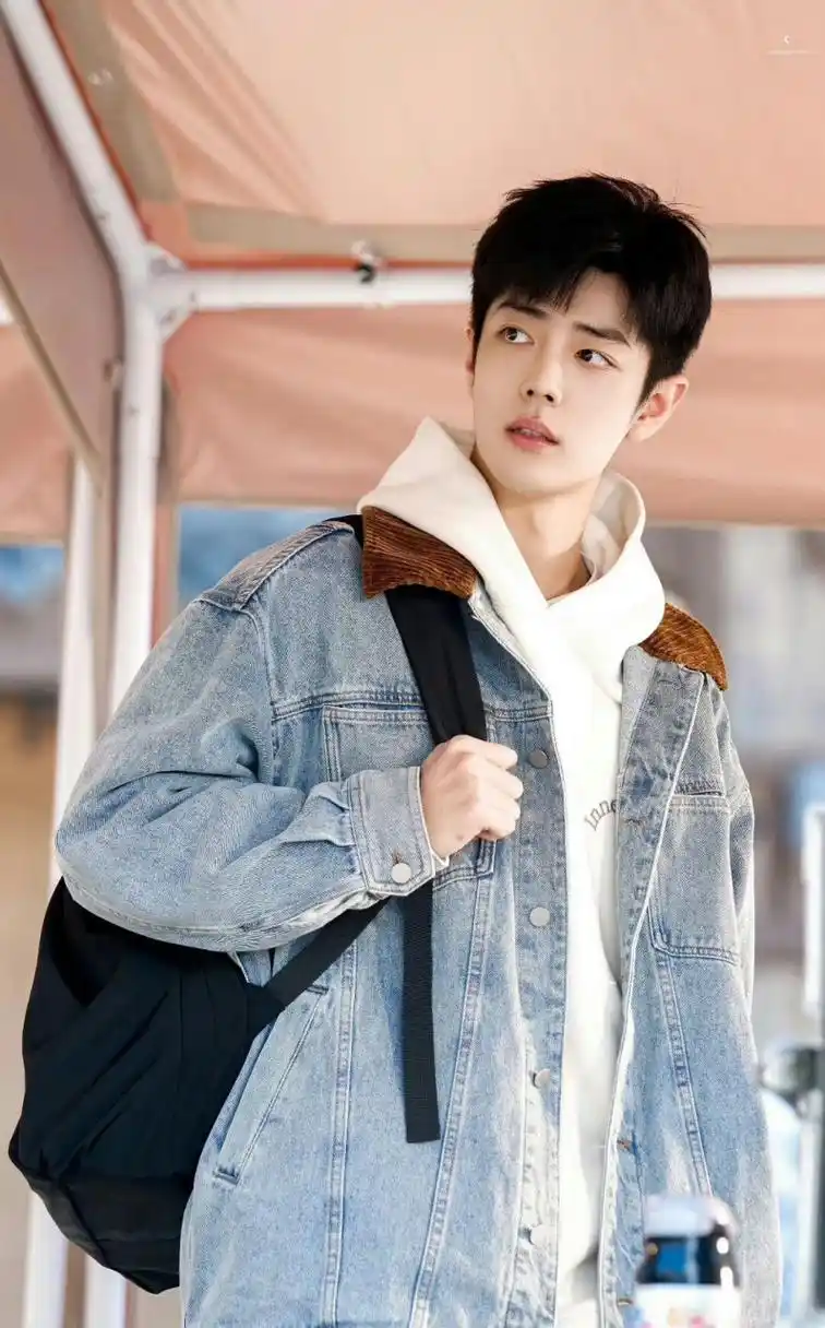 骄阳伴我新图来啦～  肖战饰演的盛阳好帅啊,春生我对不起你!