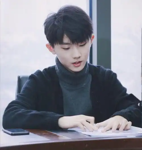 "14岁的马嘉祺演活了成年的简.