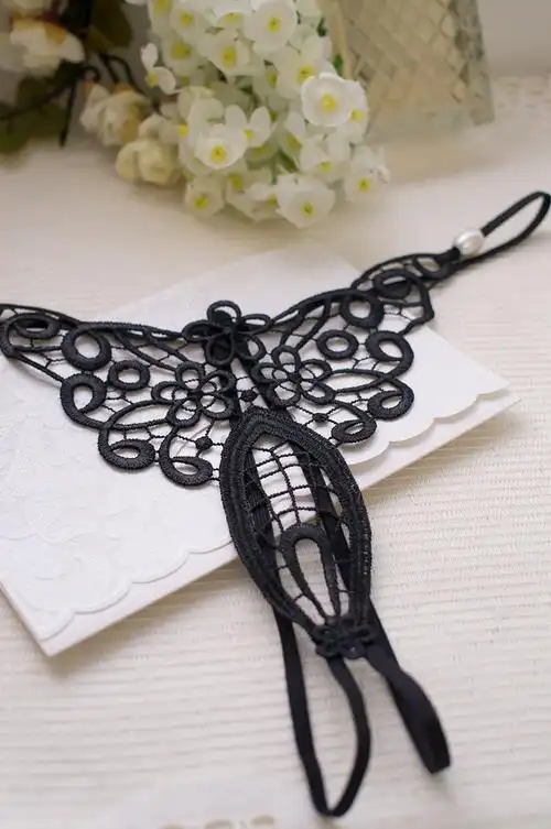 萝莉朵性感珍珠镂空透明女士诱惑开裆情趣内衣真人实拍低腰丁字裤