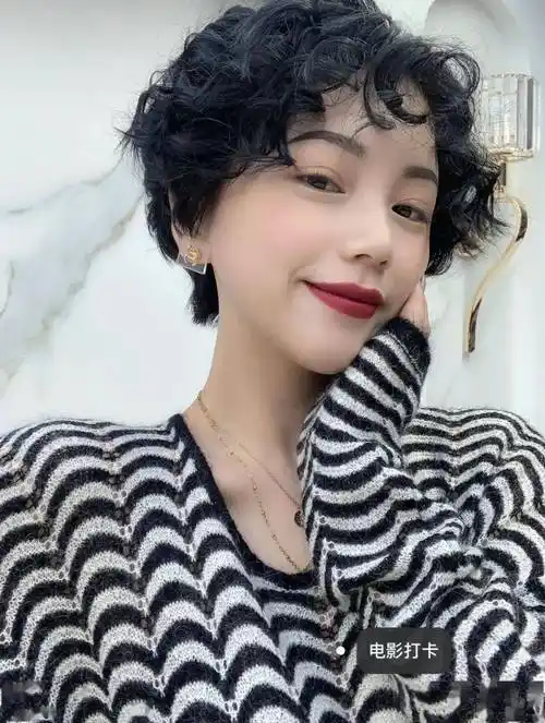 港风|短卷_卷发_冬日_永久