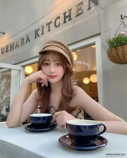 灵动大眼仿佛会说话中日混血正妹ゆい