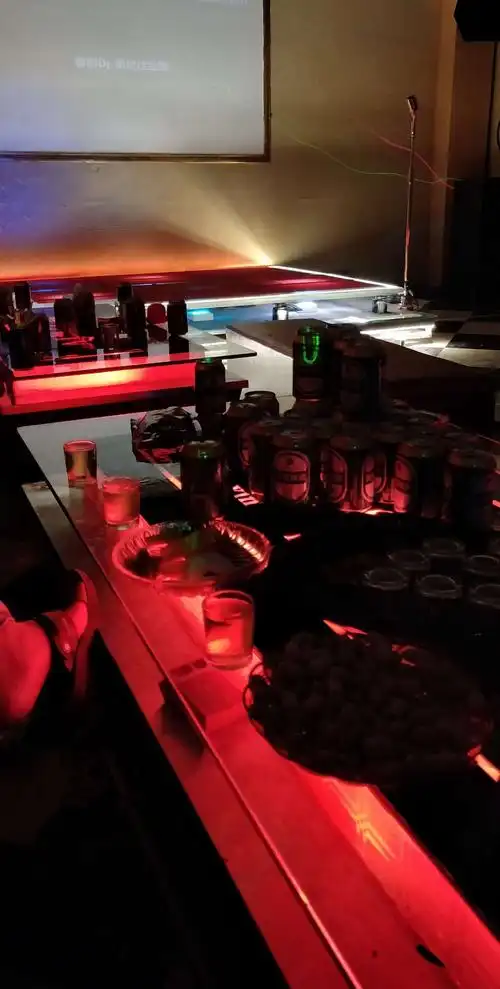 本场在新春到来之前推出八大优惠: 优惠一:发朋友圈集心18个