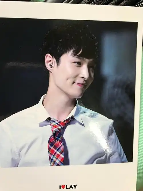 豆瓣图楼张艺兴笑起来也太治愈了吧