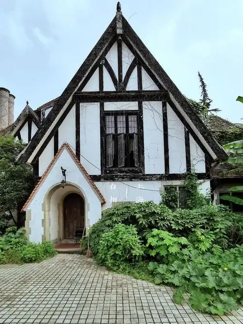 爱你是劫难-上海 重磅 废弃花园别墅