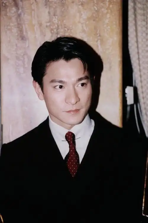 粉的偶像又有演技又有颜值 羡慕了#刘德华 我可以当你们爸爸