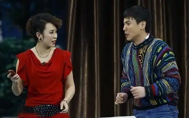 2010年,沈腾和马丽合作了《乌龙山伯爵》,这部话剧让他们的名气更上一