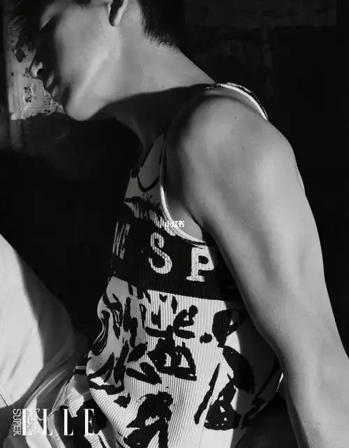 太man太酷了,我就是喜欢腿毛,正确来说,我只喜欢李现@李现的腿毛