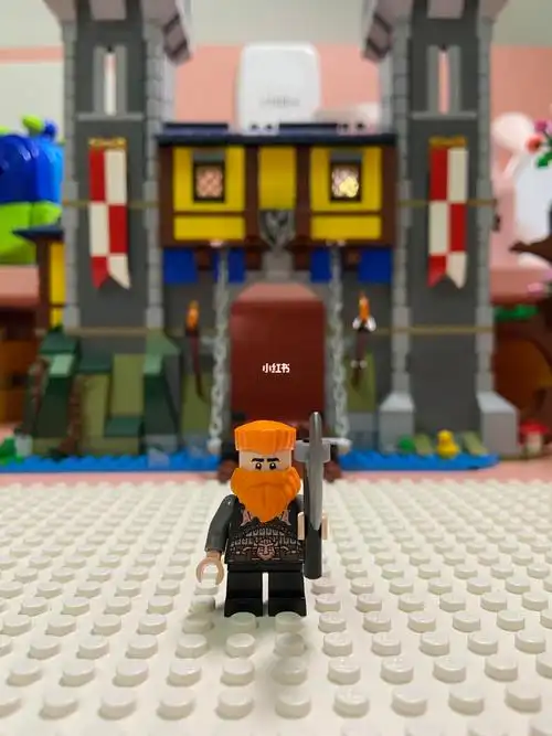 乐高中世纪人仔自组的第一个矮人