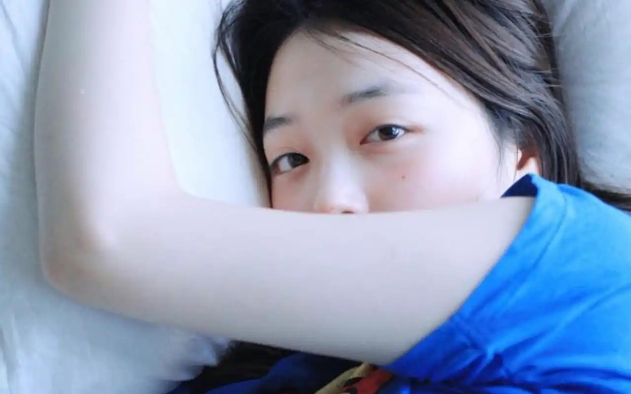 韩国崔雪莉ins性感图片桌面壁纸