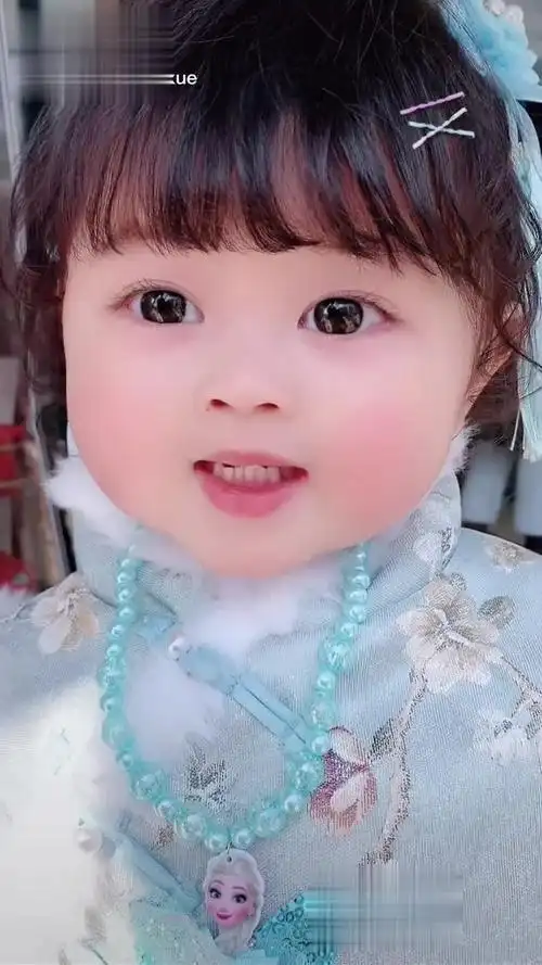 叔叔阿姨 爷爷奶奶 我漂亮吗?胖嘟嘟小可爱 今日份小可爱已上线