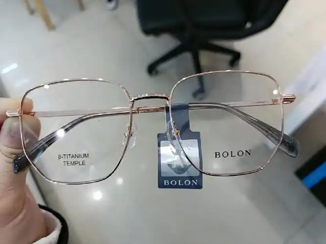 每秒都值得记录专柜正品 ,暴龙眼镜框,bj7207  本店可配近视镜,抗