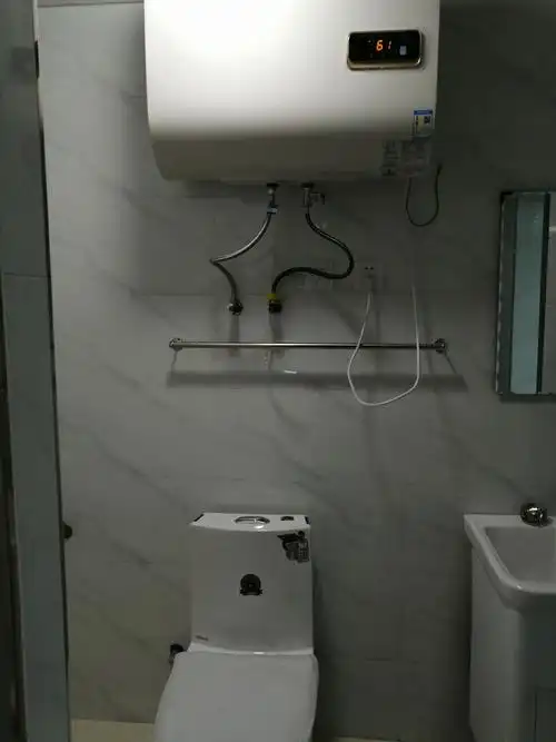 60升电热水器 m-dfb-d60-20a-a1家用储水式 速热卫生间洗澡2000w铱刎