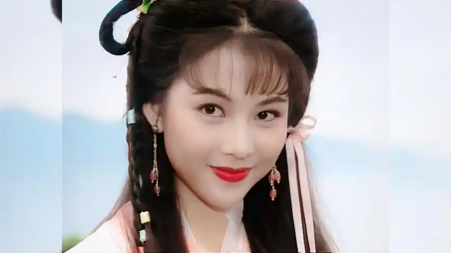 如何评价蔡少芬年轻时的长相