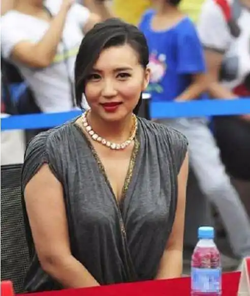 万人迷陈好近照曝光,发胖的体形让人不敢直视