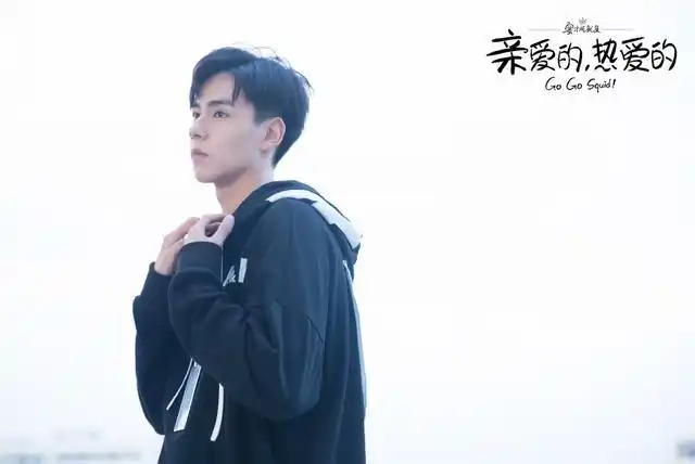 胡一天《亲爱的,热爱的》吴白高冷气质剧照