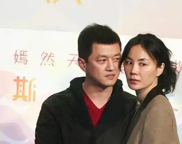 嘴好了脸怪了王菲花费上百万为爱女治好唇裂脸却越来越奇怪