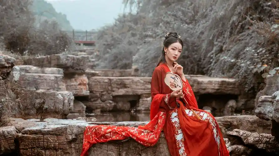 ps-古风人像后期教程来源于此课程讲师:玄清梓2021-11-29 16:19点赞