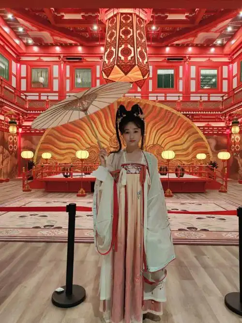 长安十二时辰汉服服装造型