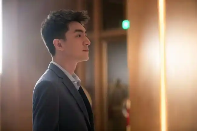 林更新《我的砍价女王》热播盛哲宁遭背叛兄弟反目