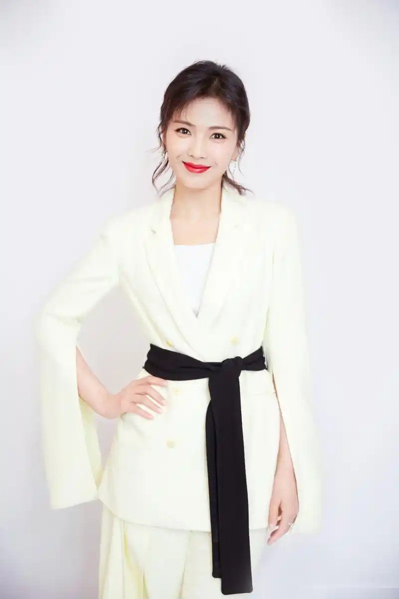 刘涛 【深圳lancme新年活动】 今日,boss刘作为兰蔻彩妆大使出席兰蔻