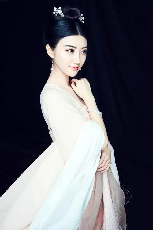 大唐荣耀2沈珍珠景甜白色唐装唯美图片高清壁纸