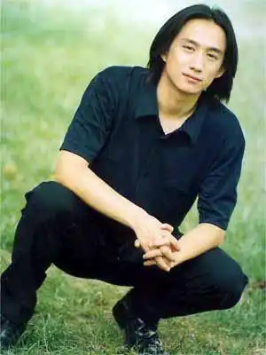 【图】黄磊年轻时的照片曝光 长发飘飘宛如书生