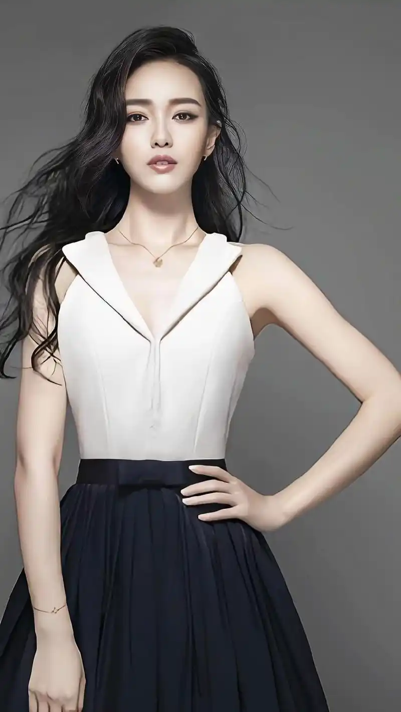 百变天后唐嫣高清写真集