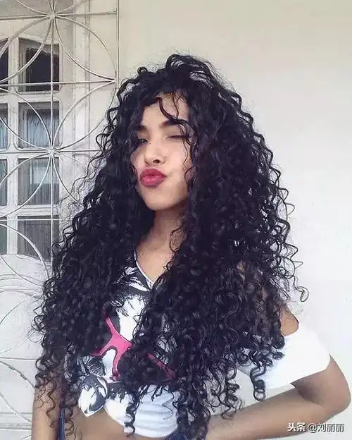 最美螺丝卷冬季烫发就选它马上变女神