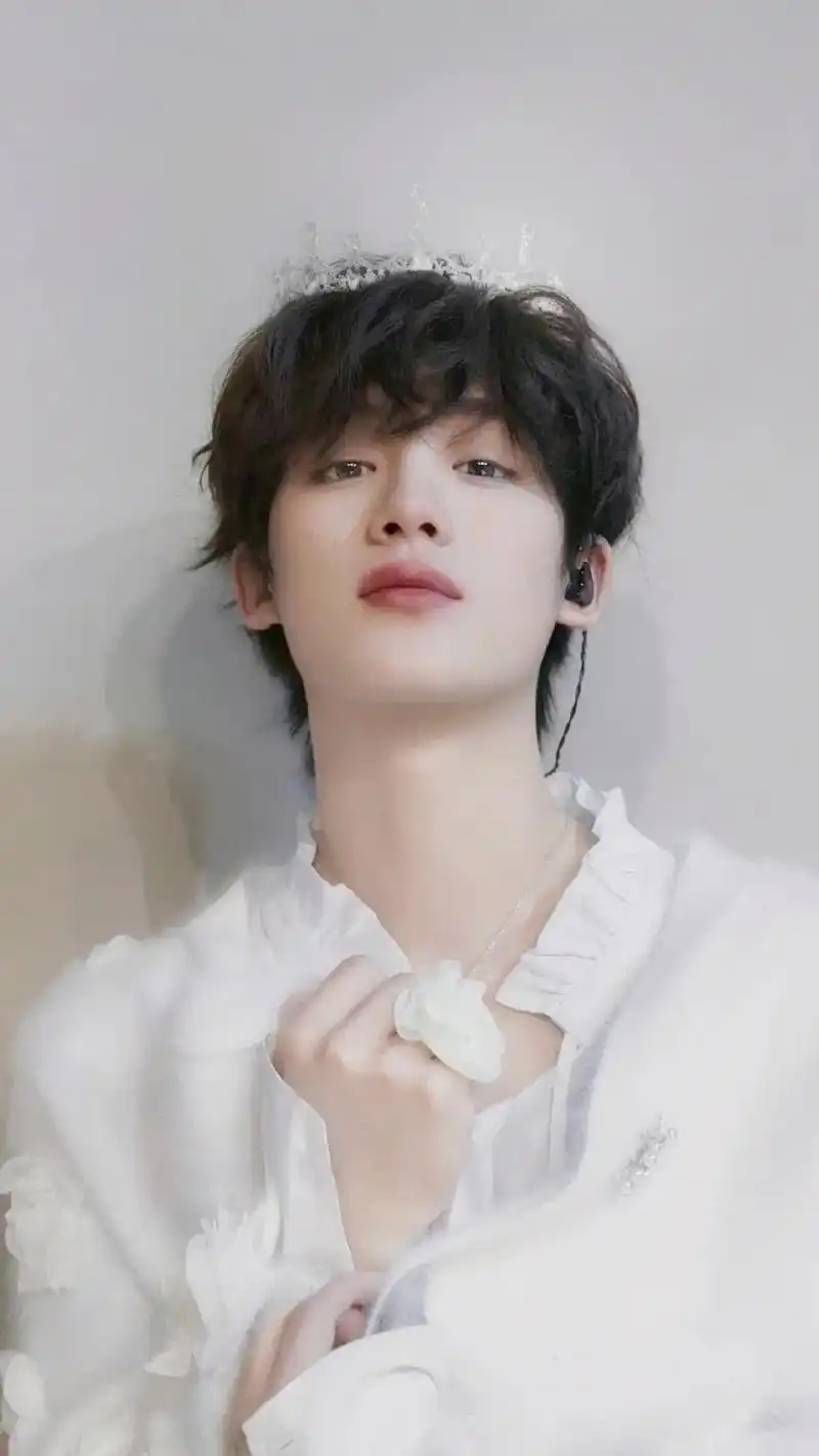 最近被#丁程鑫 惊艳到的照片0707 #美少年#我要上热门  - 抖音