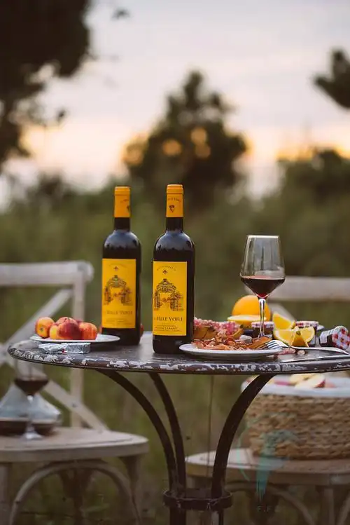 葡萄酒产品广告摄影作品