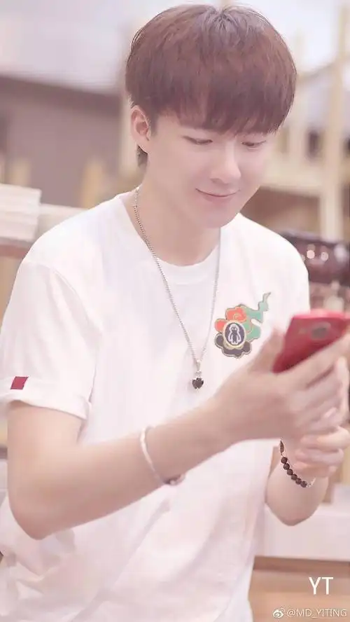 摩登兄弟 刘宇宁 宁哥图from 摩饭微博 见水印