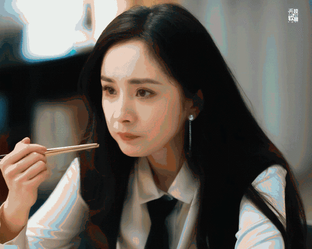 杨幂主演《爱的二八定律》平台腾讯视频年榜拉新正式突破3000万,现代