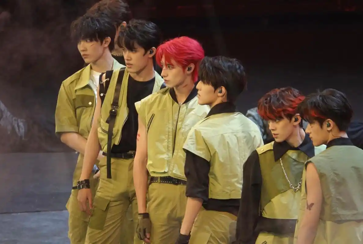 tf家族第三代,演唱会饭拍图. #tf家族三代# #tf十年之约演唱会官宣