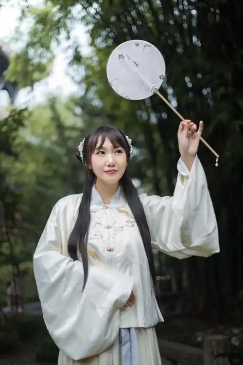 双马尾古风小姐姐