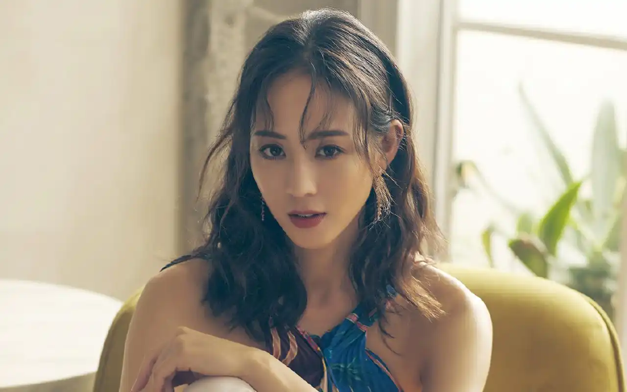 张钧甯迷人写真图片桌面壁纸