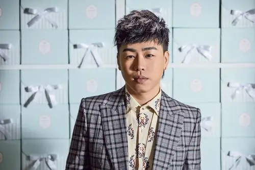 胡彦斌新歌变身最甜告白体只想做你的宝藏男友