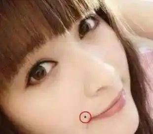 专题美人痣的位置图片