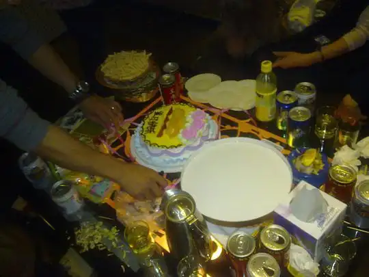 珠海 吉大 某ktv 师妹的生日蛋糕