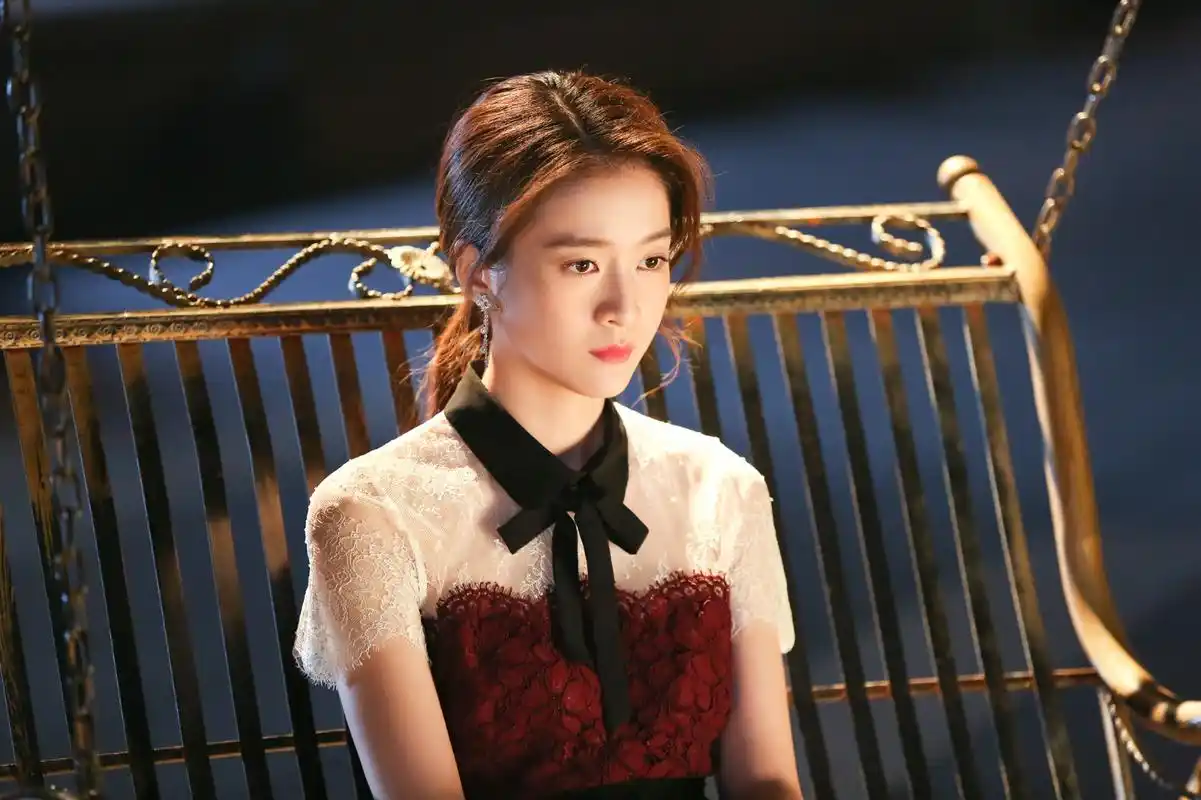 张雪迎《泡沫之夏》演技逆袭一条过 展"中戏"实力俘获观众