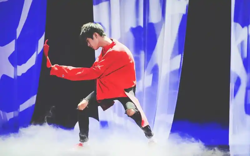 说说你们喜欢易烊千玺哪里?