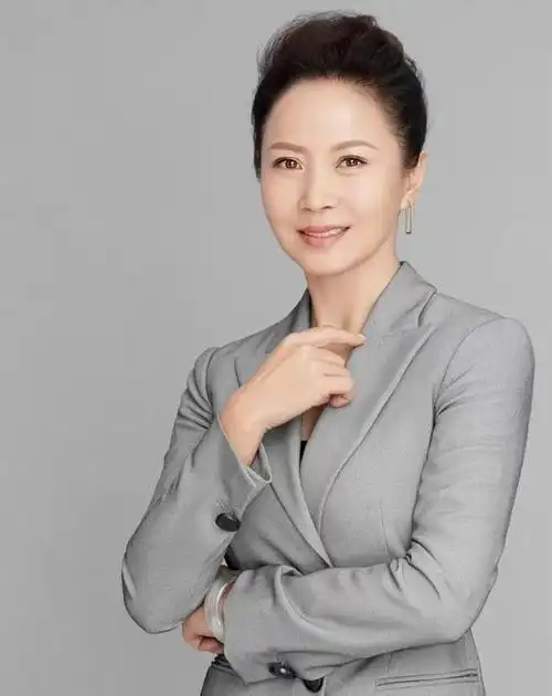 演员赵越嫁二婚佟凡结婚25年无儿无女如今她还好吗